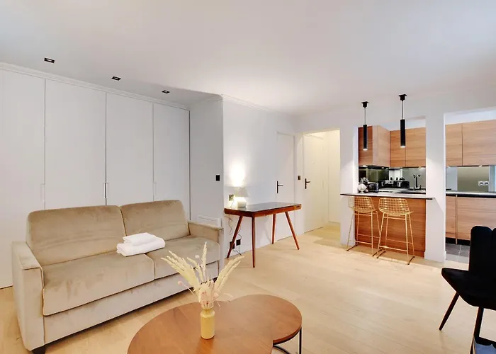 Casa de Férias Cozy 2p - Champ De Mars - Military School Paris